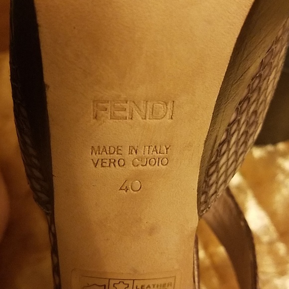 Fendi leather snake skin pattern brown heels - Picture 5 of 5